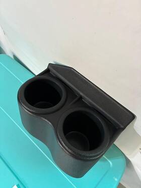 106201 Agm Original Oe 2005-2013 Corvette C6 Ebony Travel Buddy Double Cup Holder 106201 Agm Original Oe 2005-2013 Corvette C6 Ebony Travel Buddy Double Cup Holder