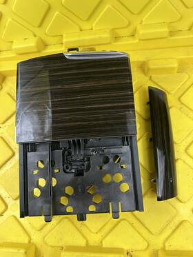 51166801508 Bmw 51166819878 17-20 530i 540i Front Center Console Cup Holder Tray Storage Oem
