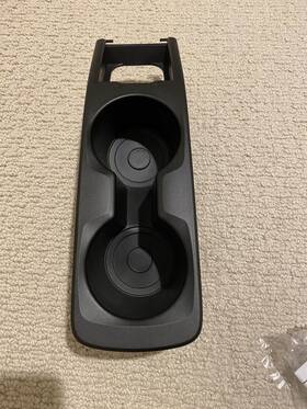 52209880250 Bmw 2023 G23 Oem Rear Cupholder Missing Cover Piece
