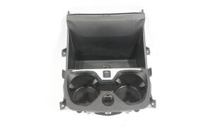 5r682332810 Bmw 2021 - 2024 228i F44 Gran Coupe Center Console Cup Holder Panel Usb 12v Oem