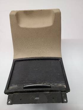 25804616 Cadillac 2006 07 08 09 10 2011 Dts Console Cup Holder Assembly