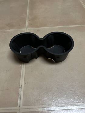 90427h-04-02 Cadillac 2017-2019 Xt5 Dual Cupholder Black Part Number