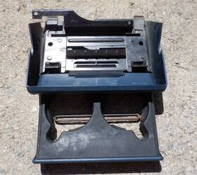31352111 Cherolet 1988-1994 Chevy Silverado Sierra Gmc Dash Pull Out Cup Holder Mounted Blue