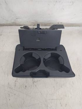 299.gm8m00 Chevrolet 1999-2006 Silverado Dash Mounted Cup Holder