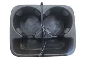 698.gm8j00 Chevrolet Truck Suburbn15 2000 Accessory Holders