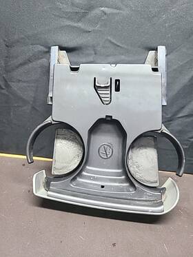 0rr44trmaa Chrysler Voyager 2001 Drink Cup Holder Front