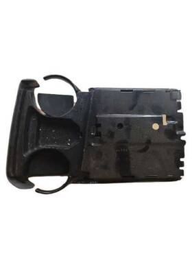 698.ch1605 Chrysler Town Coun 2005 Accessory Holders 335948