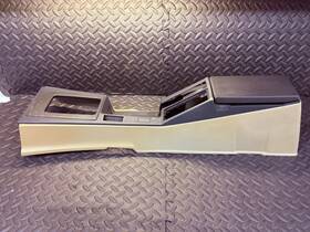 13321-el01 Datsun Nissan 1981-1984 Maxima 810 Tan And Black Center Console B