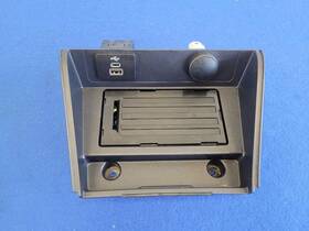 299.fd1i24 Ford 2024 Mustang Gt S650 Dark Horse Front Phone Charging Port 2658