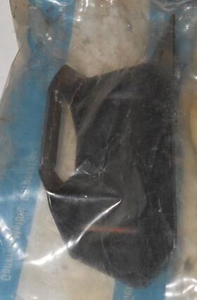 1257732 General Motors Nos 1978-88 Gm Glove Box Door Striker