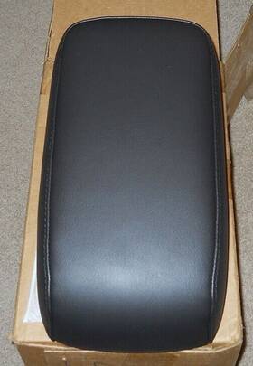 21997041 General Motors Nos 2006-10 Hummer H3 Front Center Console Door
