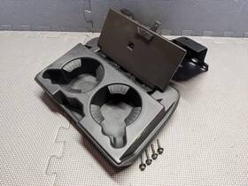 5542696 General Motors 1999-2002 Silverado Sierra Dark Gray Lower Dash Mounted Cupholder Drink Holder