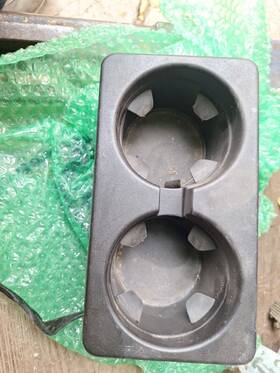 2007-20014 General Motors Res00032 Chevy Tahoe Suburban Yukon Cup Holder Console Gmc B18