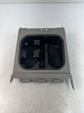 15070574 Gm 03-06 Chevrolet Gmc Silverado Sierra Console Cup Holder Bezel With Insert Oem Gray
