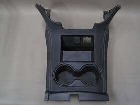 84130144 Gm 2016 - 2017 Tahoe Yukon Suburban Oem Black Center Console Cup Holder Panel