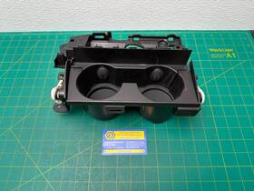 M-20455 Gm 13-17 Cadillac Xts - Front Center Console Cup Holder Oem