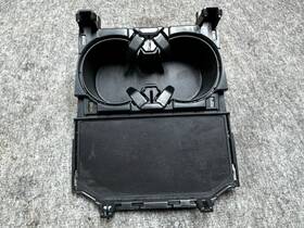 83435-3w0a-a012-20 Honda Hr-v Sport 23-25 Oem Front Center Console Dual Cup Drink Holder Trim 4k