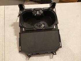 T-13368 Honda 2023-2024 Hr-v Oem Center Console Front Dual Cup Holder Black
