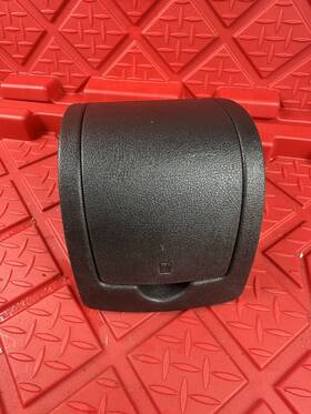 Jci609915 Hummer 06-10 H3 Rear Cup Holder Fold-out Back Seat Black Oem