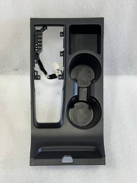 84652-d3020 Hyundai 698.hy1321 2016 2017 2018 2019 2020 2021 Tucson Console Cup Holder Trim