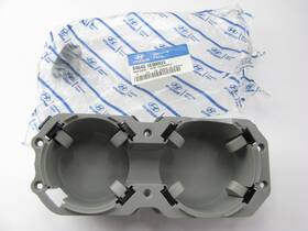 846401e000qs Hyundai New Oem Center Console Cup Holder Insert Gray For 05-06 Accent