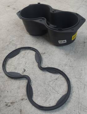 84671-2h110 Hyundai 2007-2010 Elantra Center Console Dual Cup Holder Oem