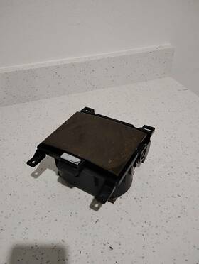 68430-ar213 Infiniti 2002-2004 Q45 Center Console Cup Holder Drink Storage Oem