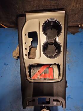 Cup-63691 Jeep 11 Grand Cherokee Cup Holder/shifter Bezel Guide Silver Ctr Console Oem