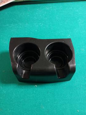 S06-1054-110 Kenworth S061054110 2006 W900 Cup Holder - P/n