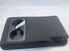 207.ki1619 Kia 19-21 Forte S 2.0l At Fwd Rear Seat Armrest Cup Holder T