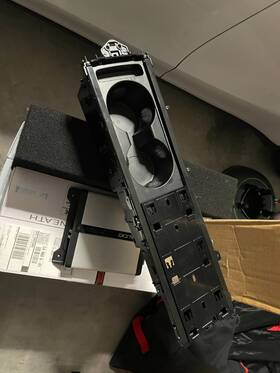 Lr116503 Land Rover New Genuine Front Console Cup Holder Range Sport L494