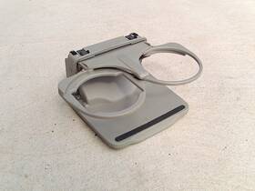 7413082020 Lexus Es300 Cup Holder Console Rear Seat 1997 1998 1999 2000 2001