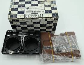 673000741 Maserati Genuine Oem Cup Holder With Rear Armrest P/n