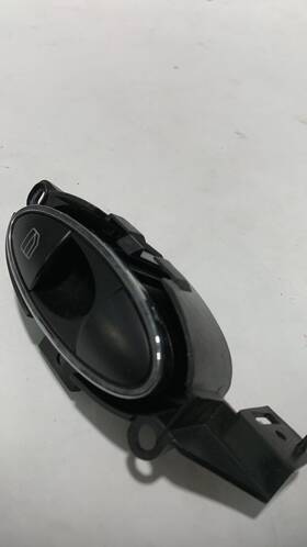 501c034369200 Mercedes-benz 03-09 E Class Trunk Release Switch Oem