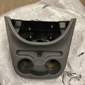 A9016800231 Mercedes-benz 2002-2006 Dodge Sprinter Front Cup Holder Dual Drink Tray Oem