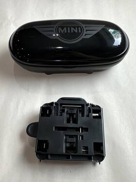 08092-001 Mini Cooper R60 R61 Center Rail Sunglasses Holder Case Tray Complete New