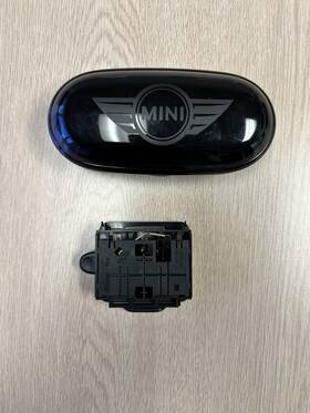 9807914-04 Mini Cooper R60 R61 Center Rail Sunglasses Holder Case Tray Complete