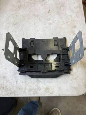 68430-1m200 Nissan Genuine Cup Holder Assembly 1995-99 Sentra Or 200sx