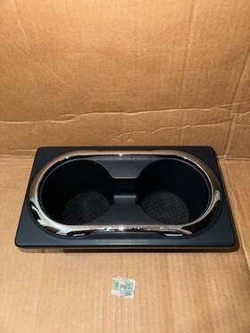 969wrez10a Nissan 969wrez10a/40a Used 2016-2022 Titan Center Console Cup Holder Insert Chrome