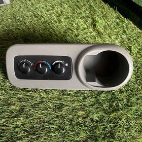 P55116949ab Oem 06-10 Jeep Commander Rear Cupholder Climate Control 55116949ab