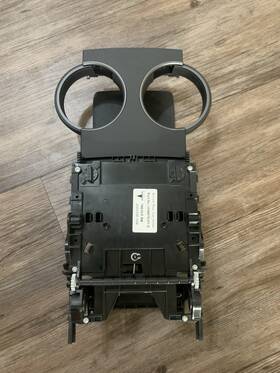 1086670-01-d Tesla Oem 2016-2020 Model S Center Cup Holder Second Row
