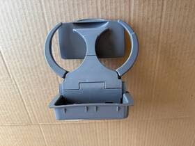 55604-ab010-eo Toyota New 2003-2008 Corolla Vibe Matrix Rear Console Cup Holder