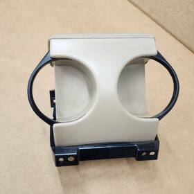 55620ac010e1 Toyota 95-98 Avalon Cup Holder Assembly Center Console Instrument Panel Oem