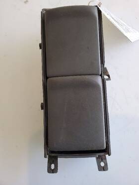698.to1h01 Toyota Camry 2001 Accessory Holders 5951
