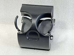 55620-ac020 Toyota 698.to1o04 2000 2001 2002 2003 2004 Avalon Center Console Cup Holder