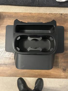 32226681 Volvo 2016 - 2025 Xc90 Center Console Dual Cup Holder Cupholder Oem