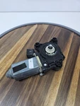 05 06 Mercedes S-class Right Power Window Motor 220 Type Front 2118203042. Fixed Price $65.00.